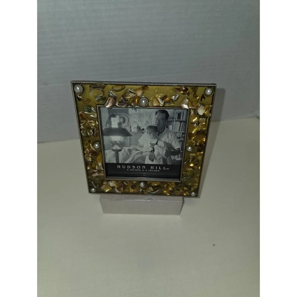 Hudson Hill 4x4 picture frame iridescent abalone‎ shells pearls